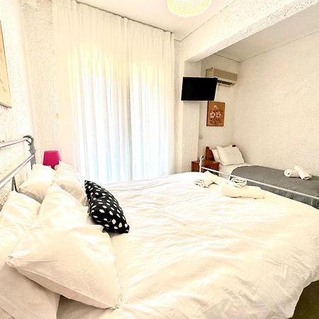 Katerina Apartments Néos Pírgos Rom bilde