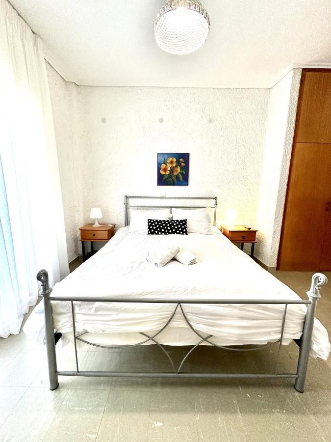 Katerina Apartments Néos Pírgos Rom bilde