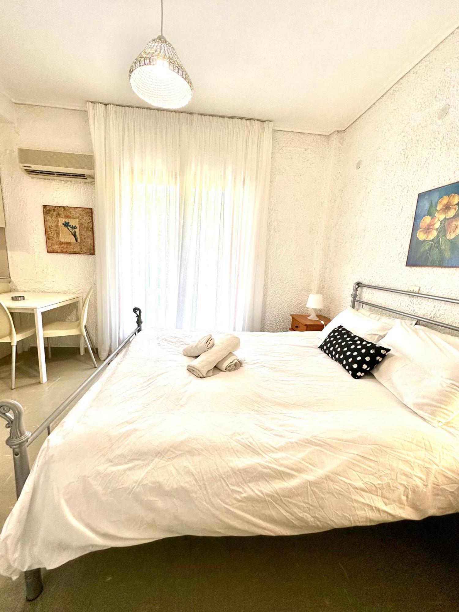 Katerina Apartments Néos Pírgos Rom bilde