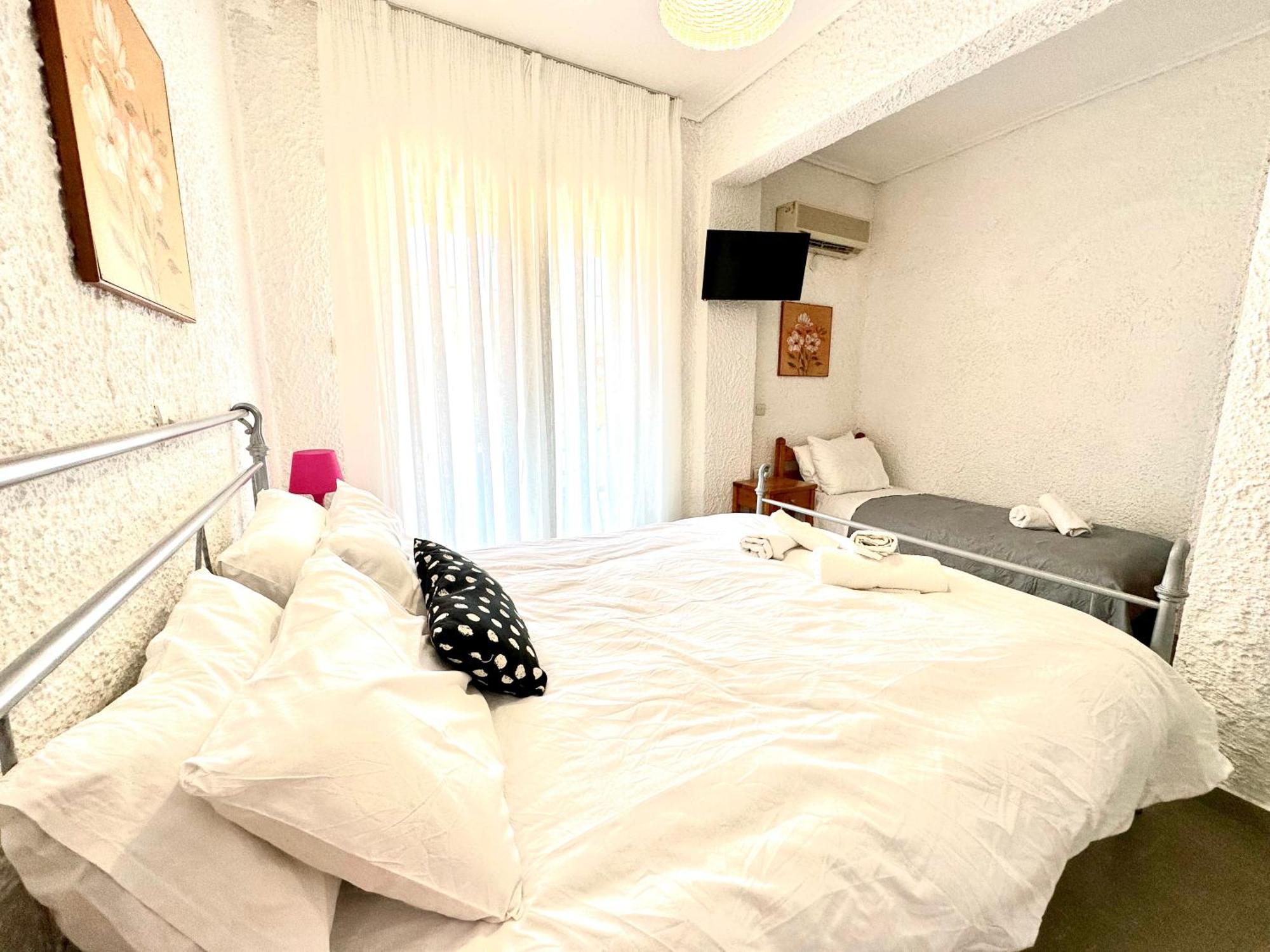 Katerina Apartments Néos Pírgos Rom bilde