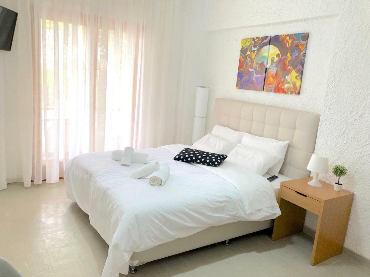 Katerina Apartments Néos Pírgos Eksteriør bilde